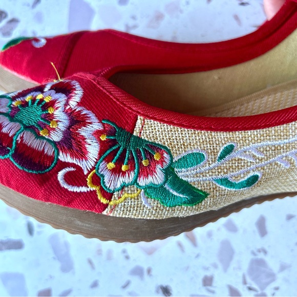 Chinese Trade Ankle Strap Embroidered Round Toe Platform Wedge Shoes Size 7.5 - Picture 5 of 13